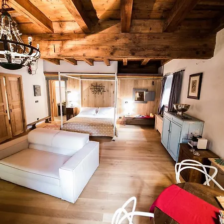 Affittacamere Castello Dei Signori Di Avise Aosta